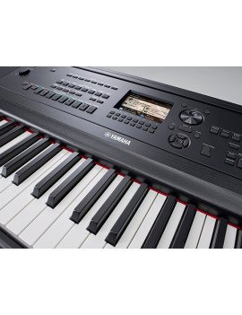 Yamaha DGX-670 – Piano numérique Portable Grand 88 touches