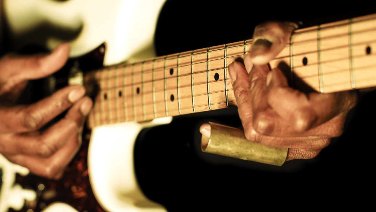 Abidjan guitar